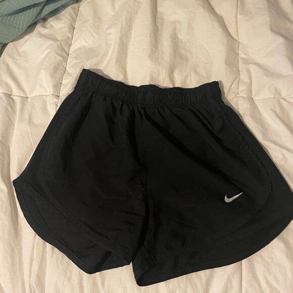 Nike XS Black Dri-Fit Shorts - Picture 3 of 3